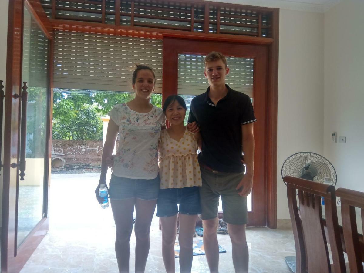 Linh Linh Homestay Нин Бин Екстериор снимка